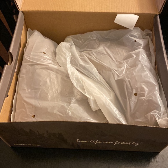 NWT Bearpaw Krista Boot - Picture 4 of 8